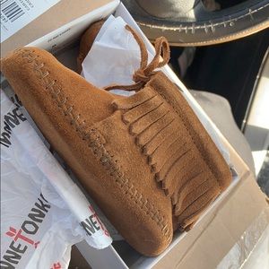 Minnetonka boots for toddler